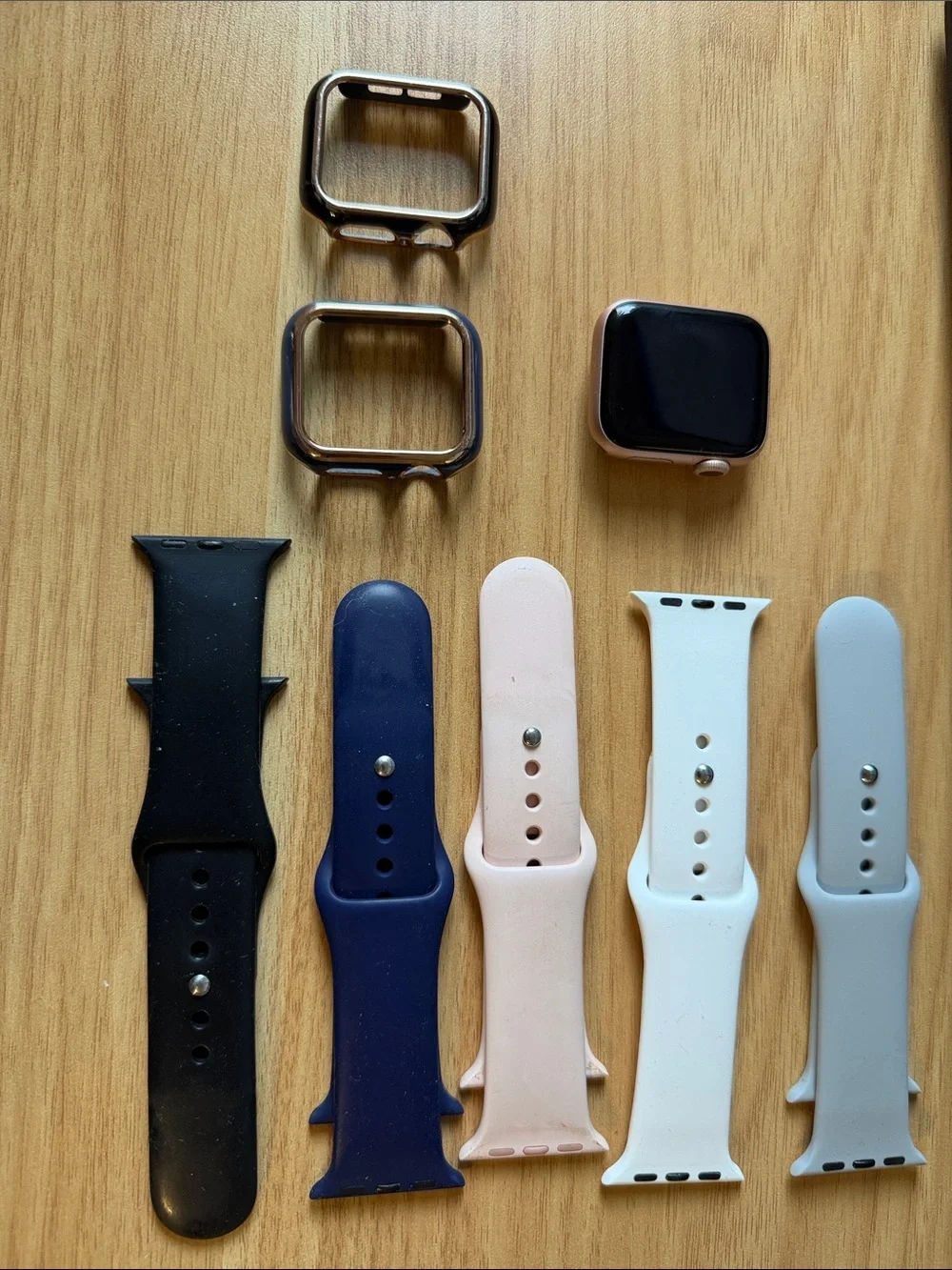 Apple Watch Rose Gokd Series 5, 40mm Bundle